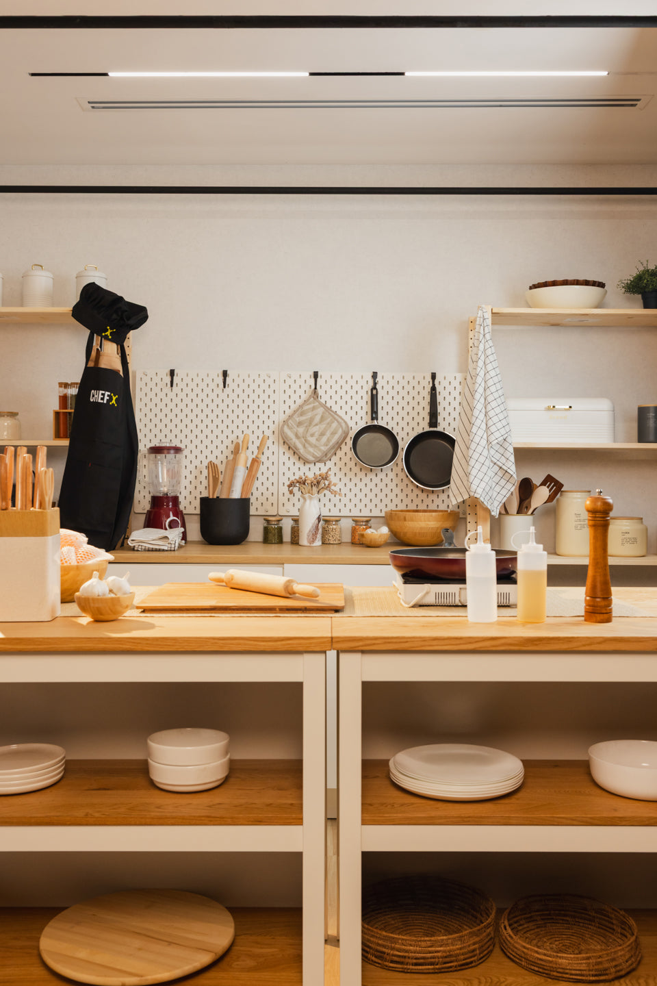 Studio C: Kitchen & Food Content Studio