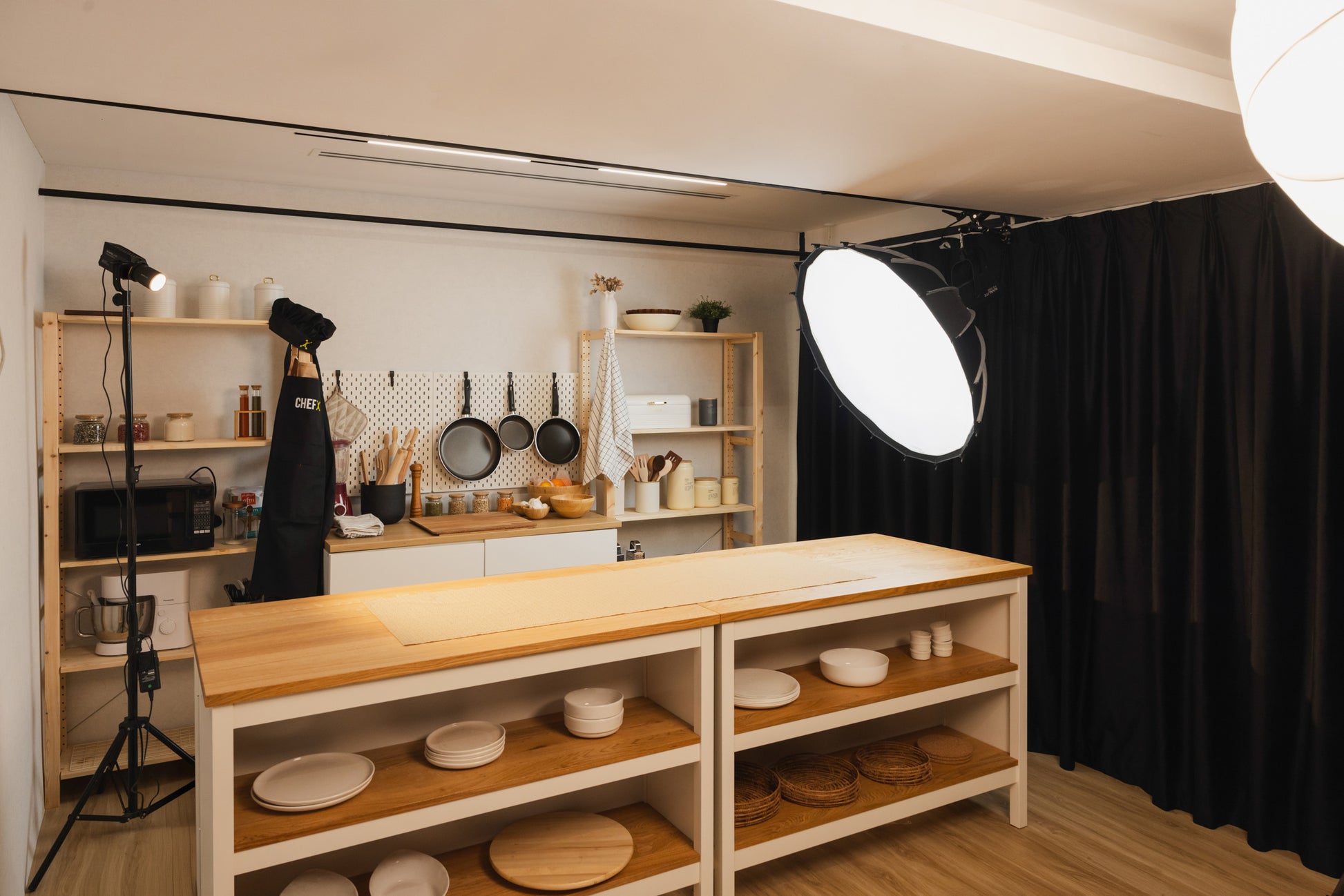 Studio C: Kitchen & Food Content Studio